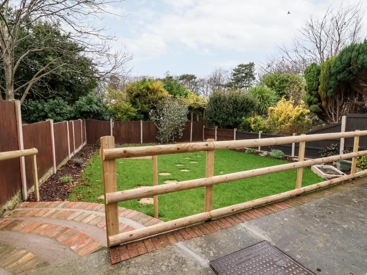 Villa The Hollies Prestatyn Exterior foto